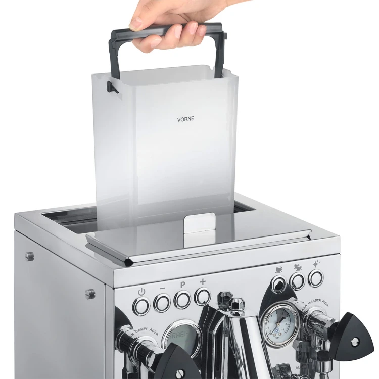 GRAEF_Espressomaschine_Estessa_Wassertank.jpg